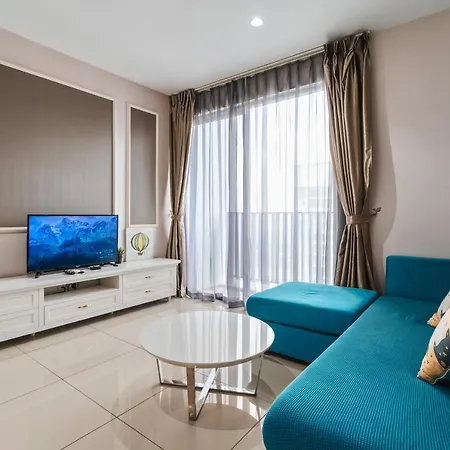 Hostahome Suites At I-City, Central Mall Shah Alam Exterior photo