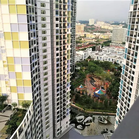 Hostahome Suites At I-City, Central Mall Shah Alam Exterior photo