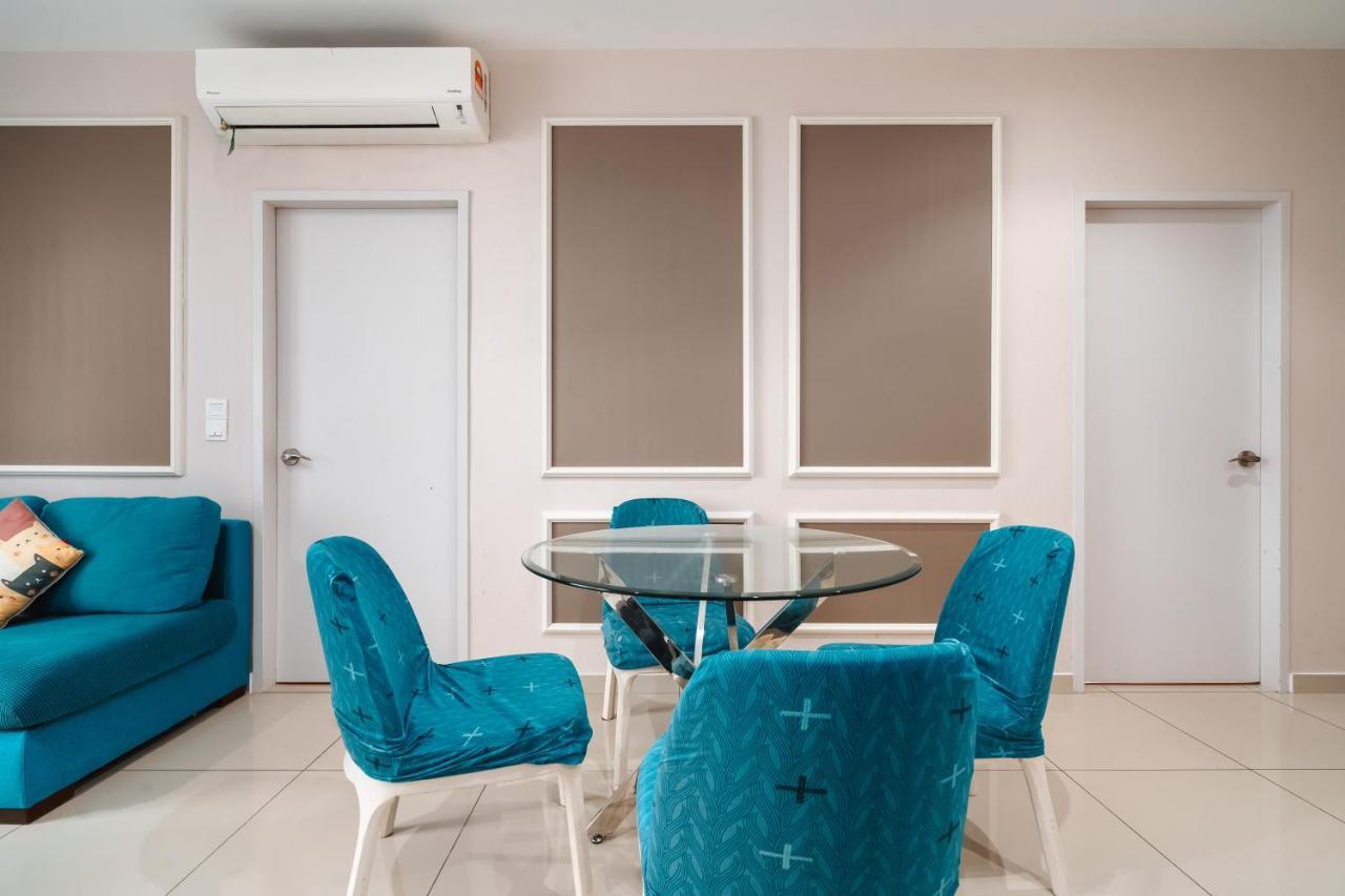 Hostahome At I-city, Mall Apartment