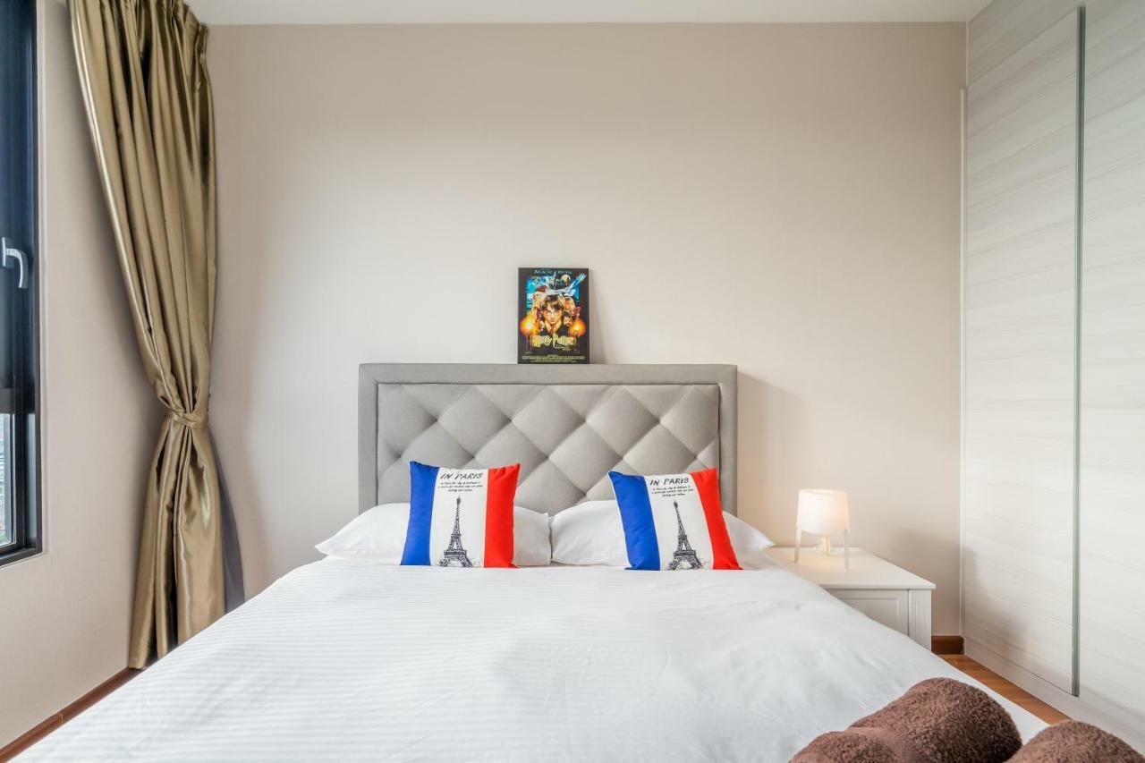 Apartment Hostahome At I-city, Mall